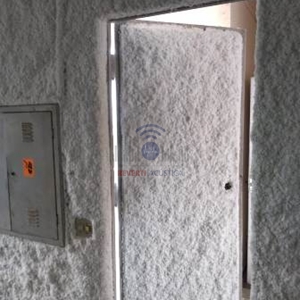 Portas de Madeira e Aço Carbono Residencial em Santana de Parnaíba